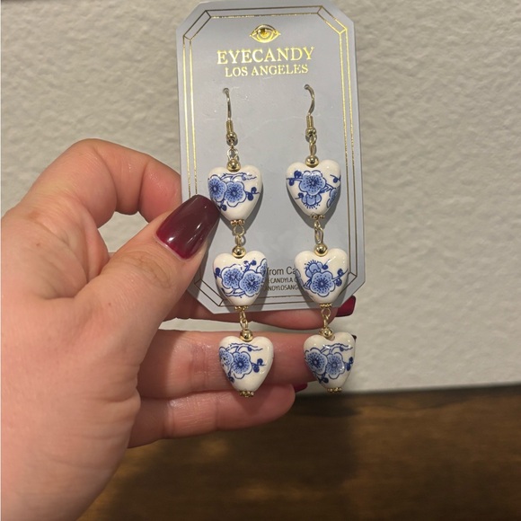 EyeCandy Los Angeles Blue Floral Heart Earrings - Picture 2 of 3